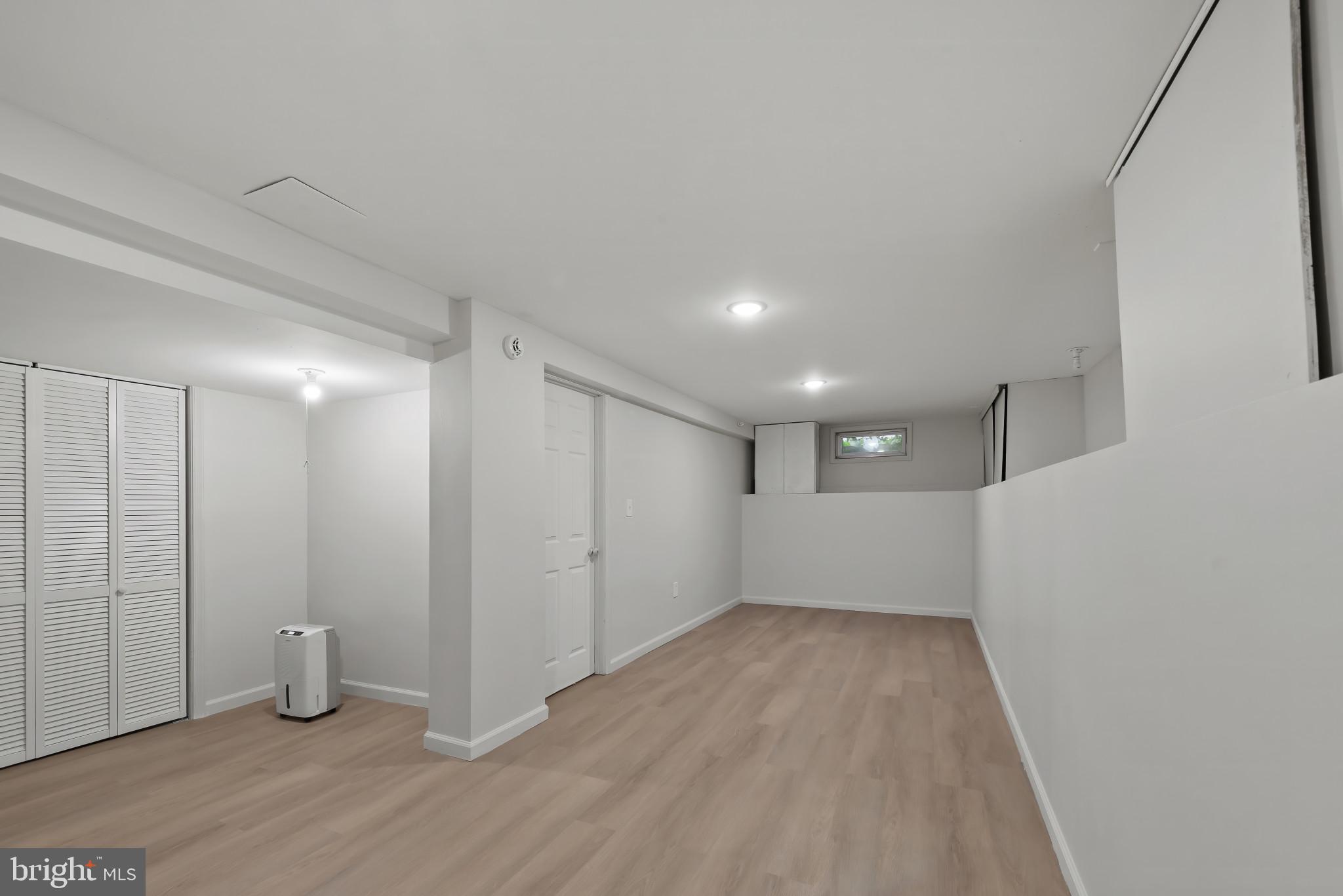 735 Cliffedge Road Baltimore, MD 21208 - Photo 26 of 39 a view of an empty room