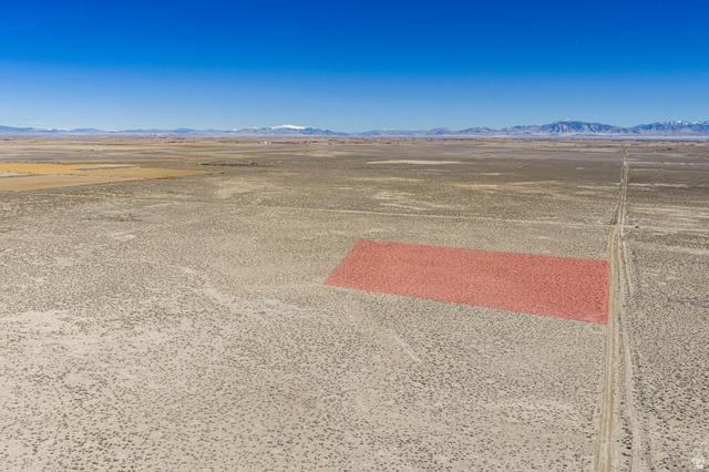 4629-4 4629-4 Delta, UT 84624 - Photo 3 of 15 View of rural area with mountains and a desert landscape