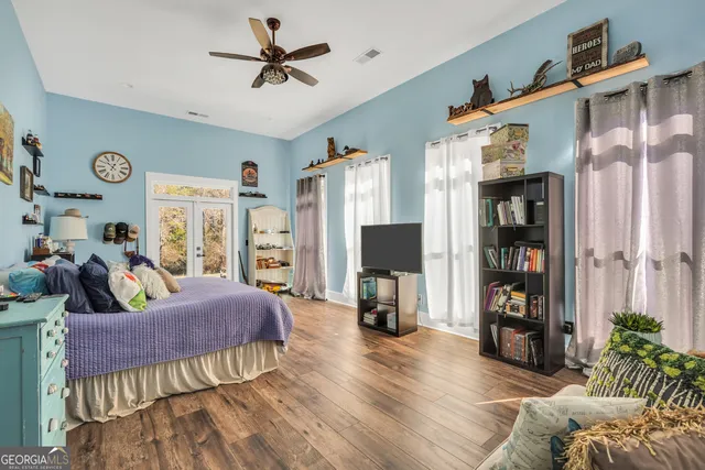 a view of an empty room and window