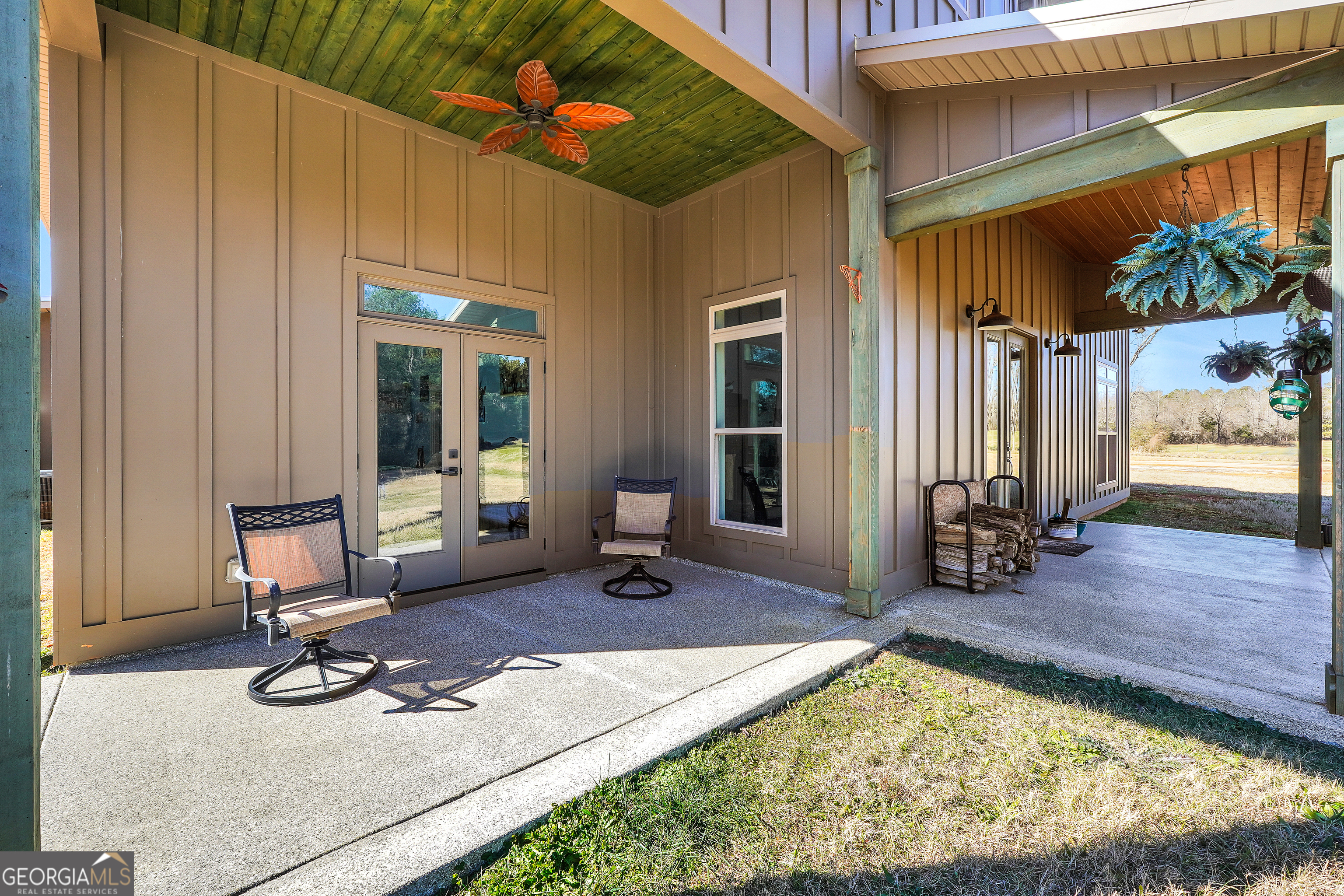 616 Shackelford Road Griffin, GA 30224 - Photo 42 of 64 a view of a room with gym equipment
