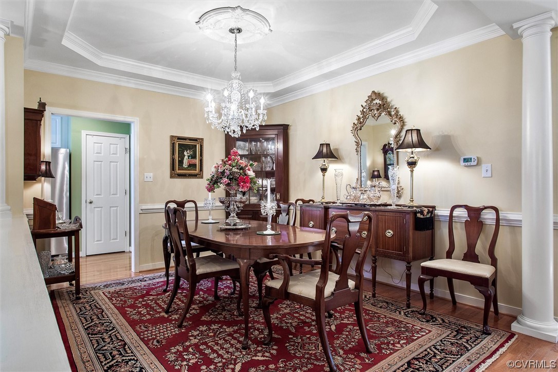 9508 Meadowview Road Henrico, VA 23294 - Photo 19 of 34 a view of a dining room