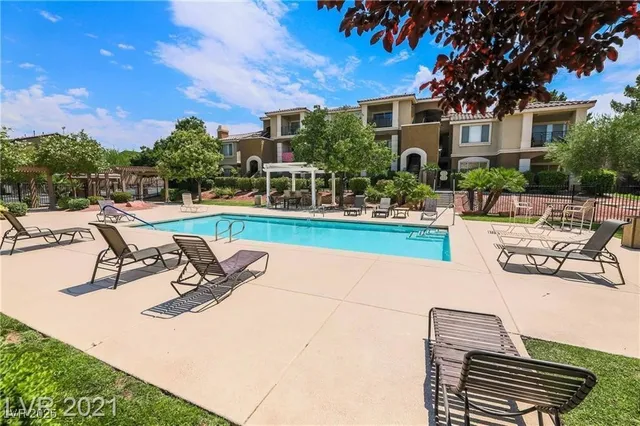 $1,399 | 2900 Sunridge Heights Parkway, Unit 1914, Henderson, NV 89052