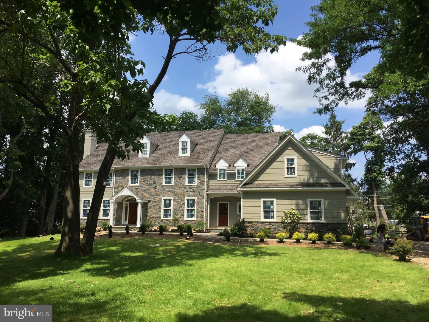 425 Howard Road Gladwyne, PA 19035 - Photo 2 of 24