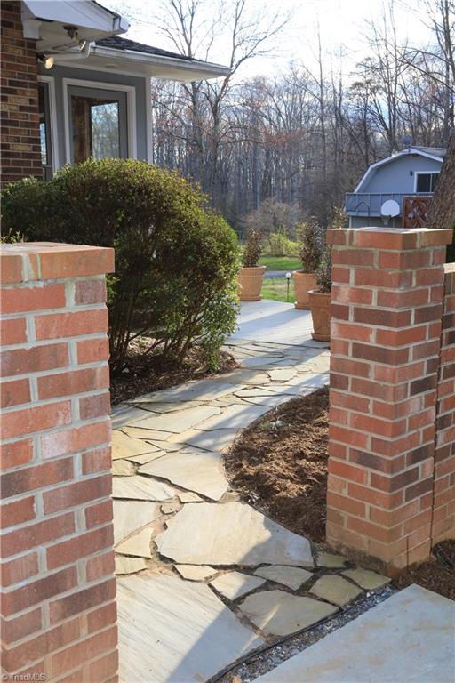 8030 Idols Road Clemmons, NC 27012 - Photo 23 of 25 Gallery Image 23
