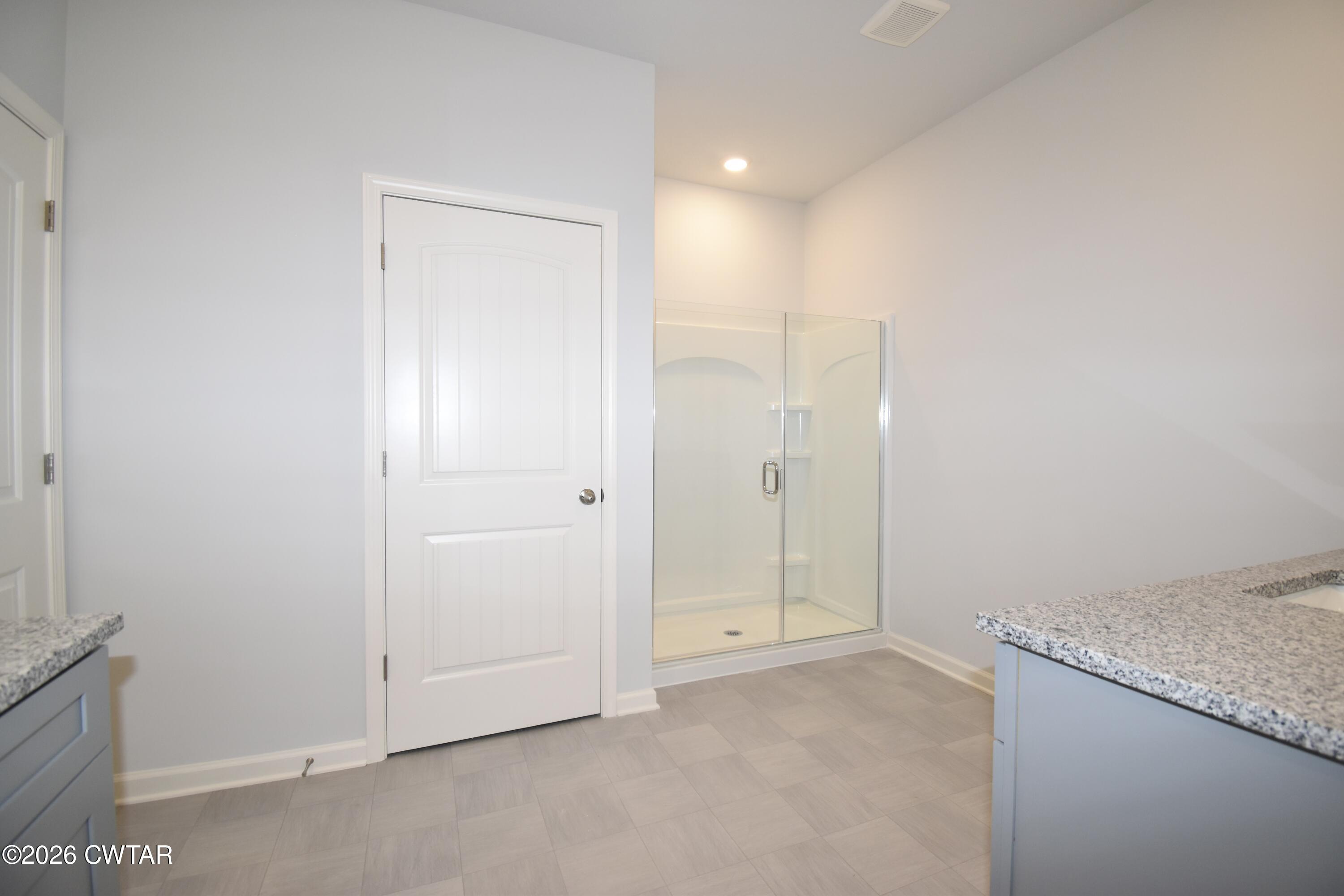 108 Gateway Drive Jackson, TN 38305 - Photo 11 of 21 a view of an empty room