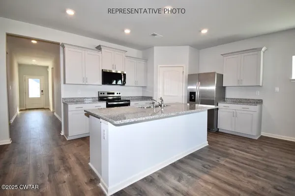 $331,990 | 108 Gateway Drive, Jackson, TN 38305