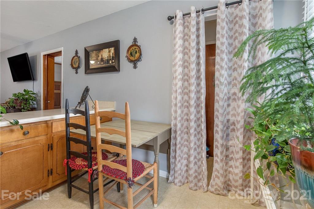 4025 Fallston Road Shelby, NC 28150 - Photo 14 of 29 a view of a chairs and table in a patio