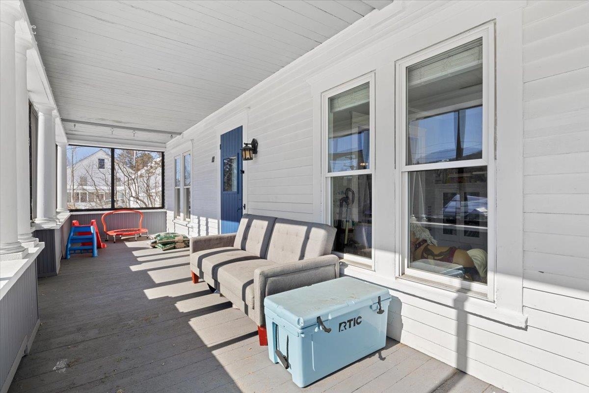 1566 Dover Road Epsom, NH 03234 - Photo 5 of 45