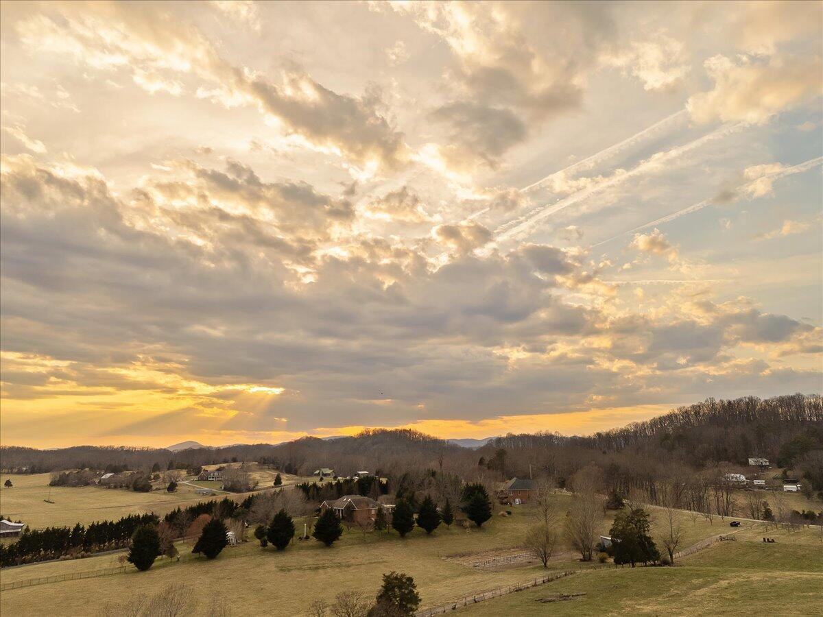360 Maple Ridge Lane Fincastle, VA 24090 - Photo 65 of 77 65-360 Maple Ridge Ln_65