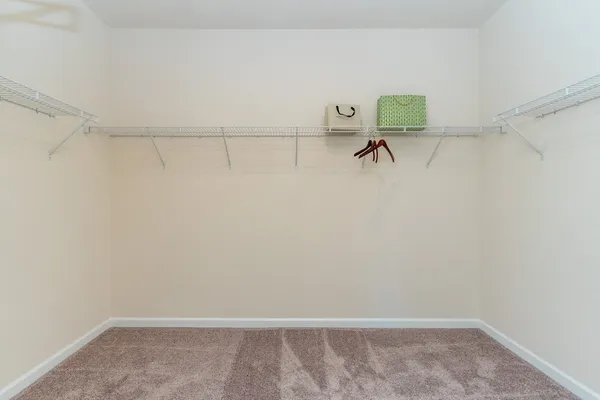 $449,990 | 1366 English Oak Drive, Clarksville, TN 37043