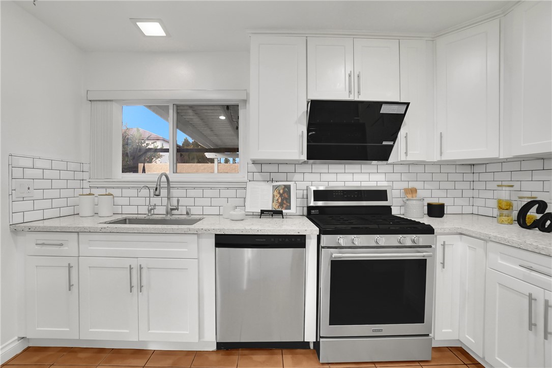 4676 Mane Street Montclair, CA 91763 - Photo 15 of 34