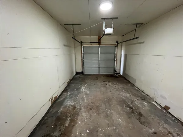 $1,600 | 577 West 6th Street, Lancaster, TX 75146