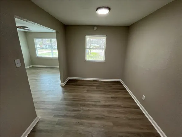 $1,600 | 577 West 6th Street, Lancaster, TX 75146