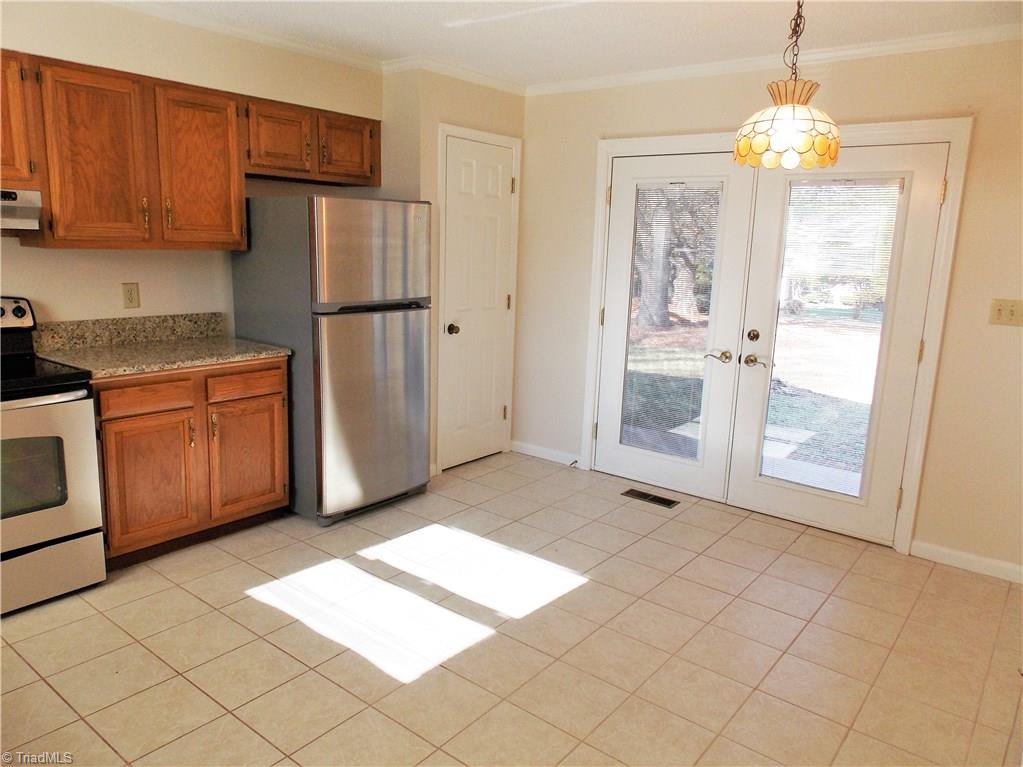 149 Meadowview Road Mocksville, NC 27028 - Photo 4 of 16 Gallery Image 4
