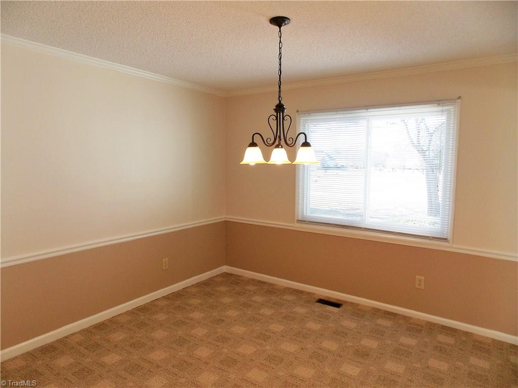 149 Meadowview Road Mocksville, NC 27028 - Photo 5 of 16 Gallery Image 5