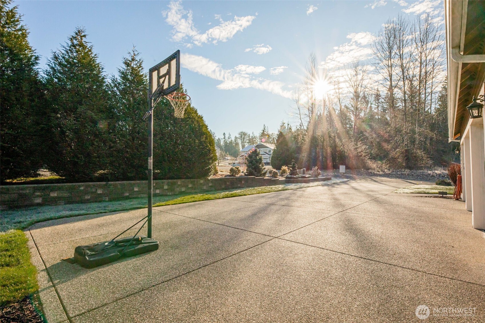 13621 3rd Street Southeast Snohomish, WA 98290 - Photo 31 of 38 a view of a basketball court