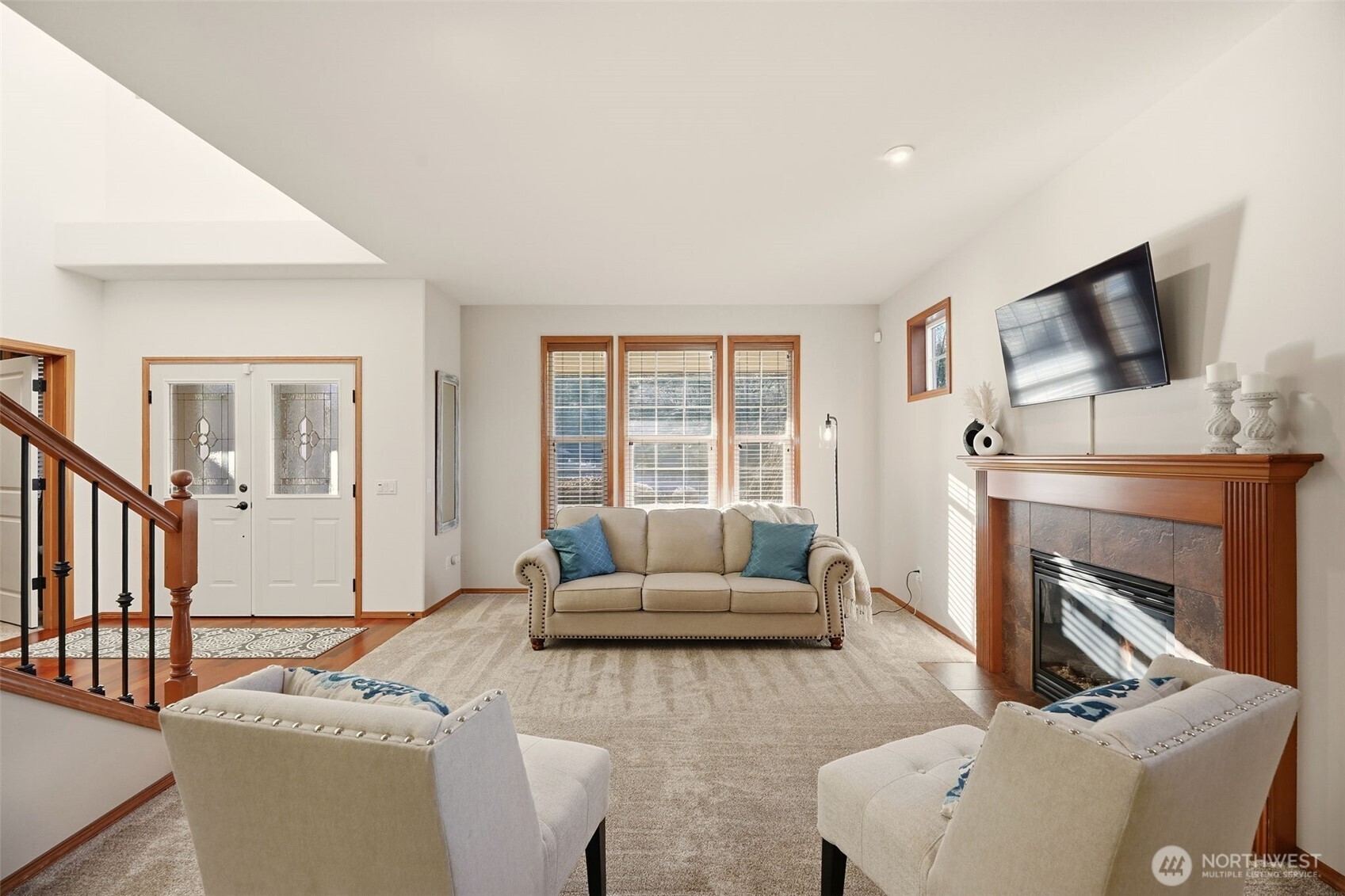 13621 3rd Street Southeast Snohomish, WA 98290 - Photo 6 of 38 a living room with furniture and a flat screen tv