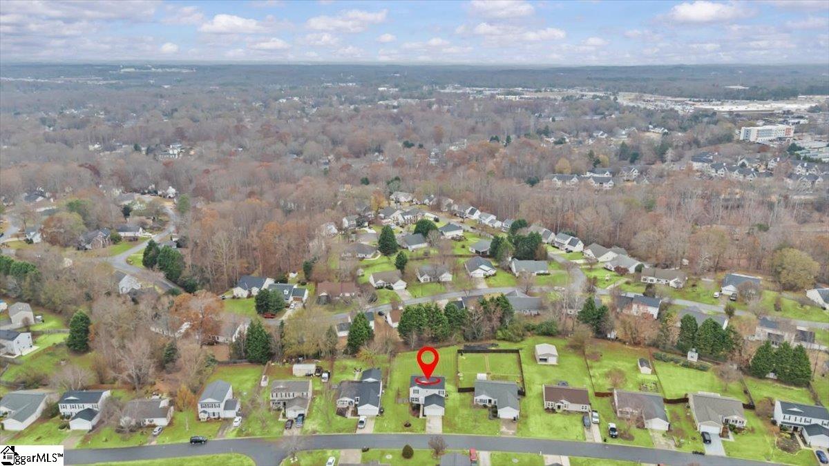 203 Tripmont Court Simpsonville, SC 29680 - Photo 3 of 39