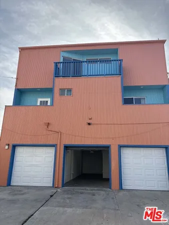 $5,000 | 915 Broadway Street, Unit 2, Venice, CA 90291