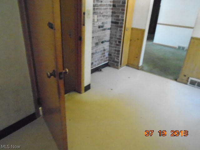 4175 Bluestone Road Cleveland, OH 44121 - Photo 7 of 21