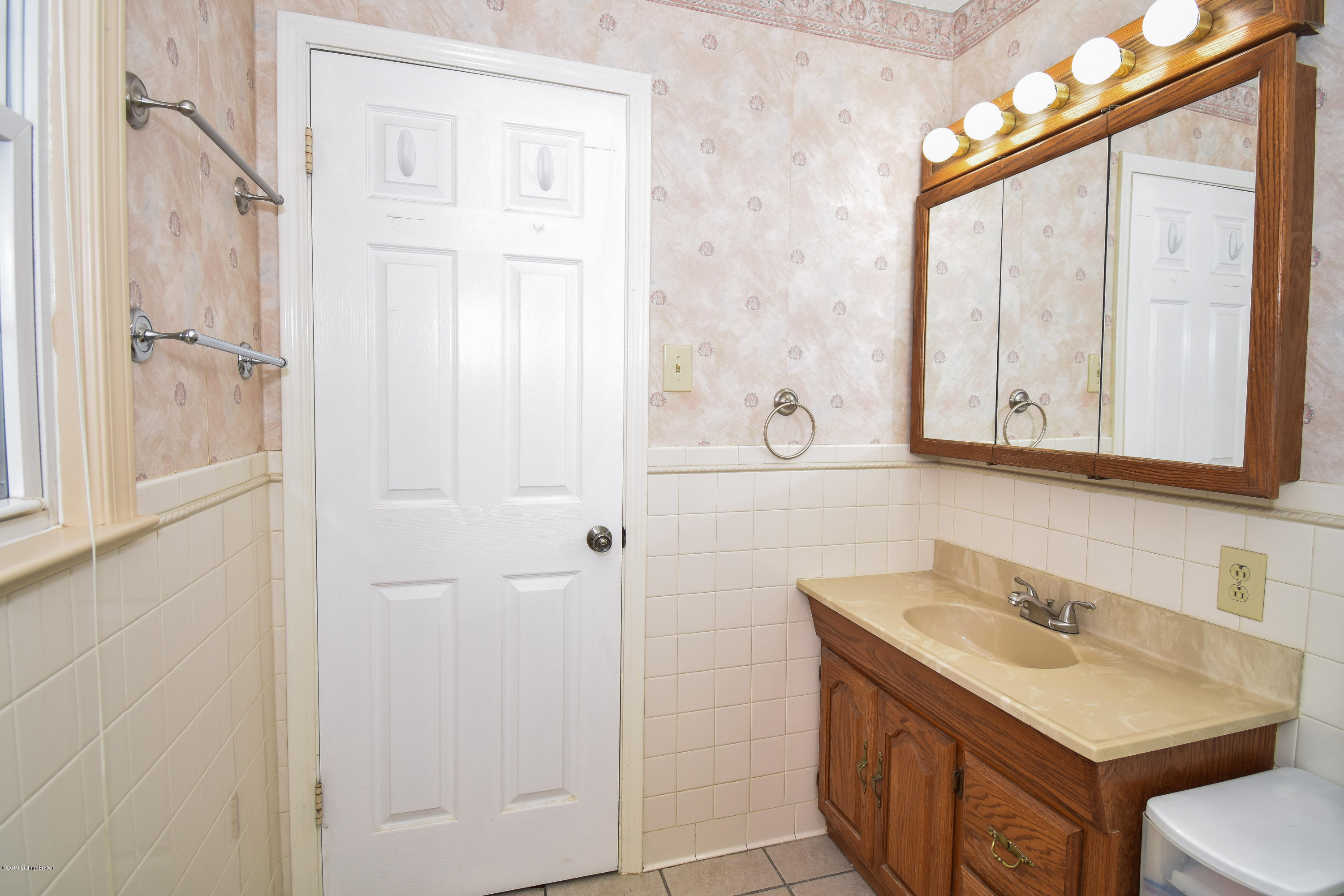 7703 Terry Road Louisville, KY 40258 - Photo 29 of 66 DSC_0077