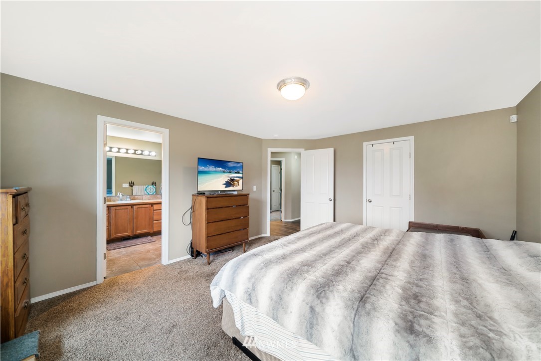 17932 Barj Lane Southwest Rochester, WA 98579 - Photo 16 of 25 Gallery Image 16