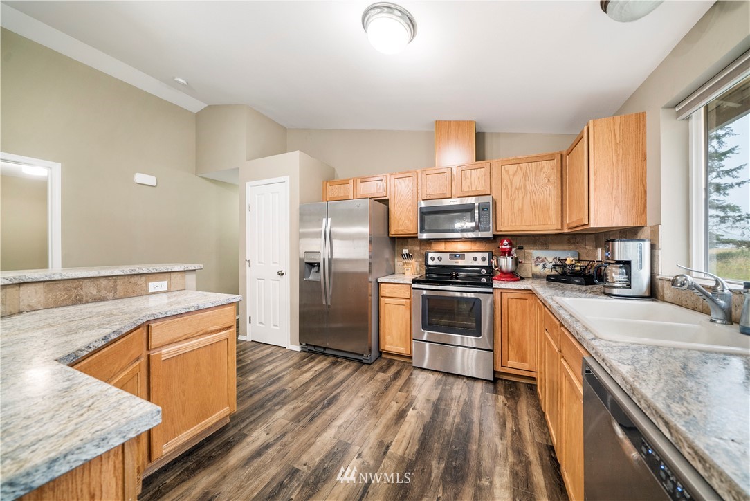 17932 Barj Lane Southwest Rochester, WA 98579 - Photo 10 of 25 Gallery Image 10