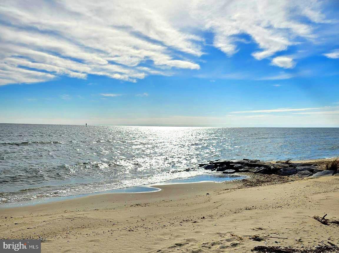 The beautiful Chesapeake Bay from your sandy beach