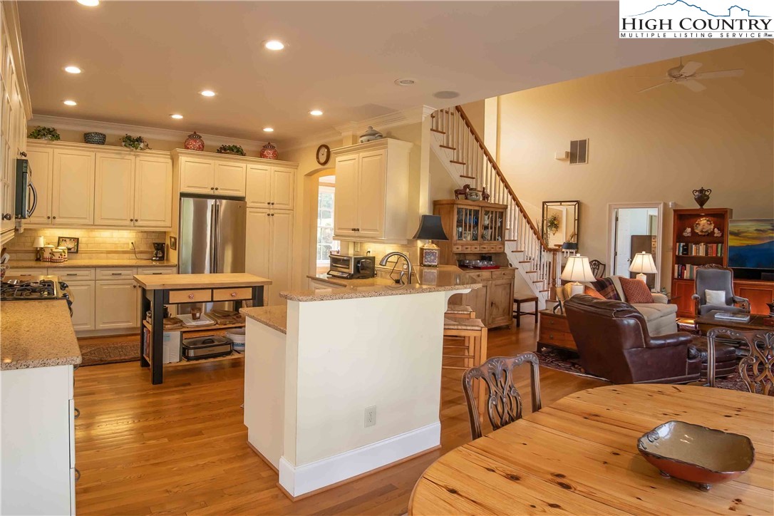 492 Russelton Road Boone, NC 28607 - Photo 11 of 41 Gallery Image 11