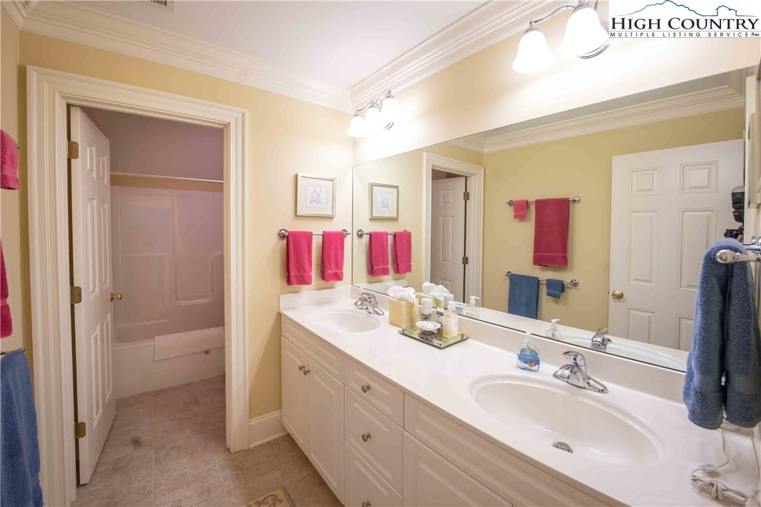 492 Russelton Road Boone, NC 28607 - Photo 27 of 41 Gallery Image 27