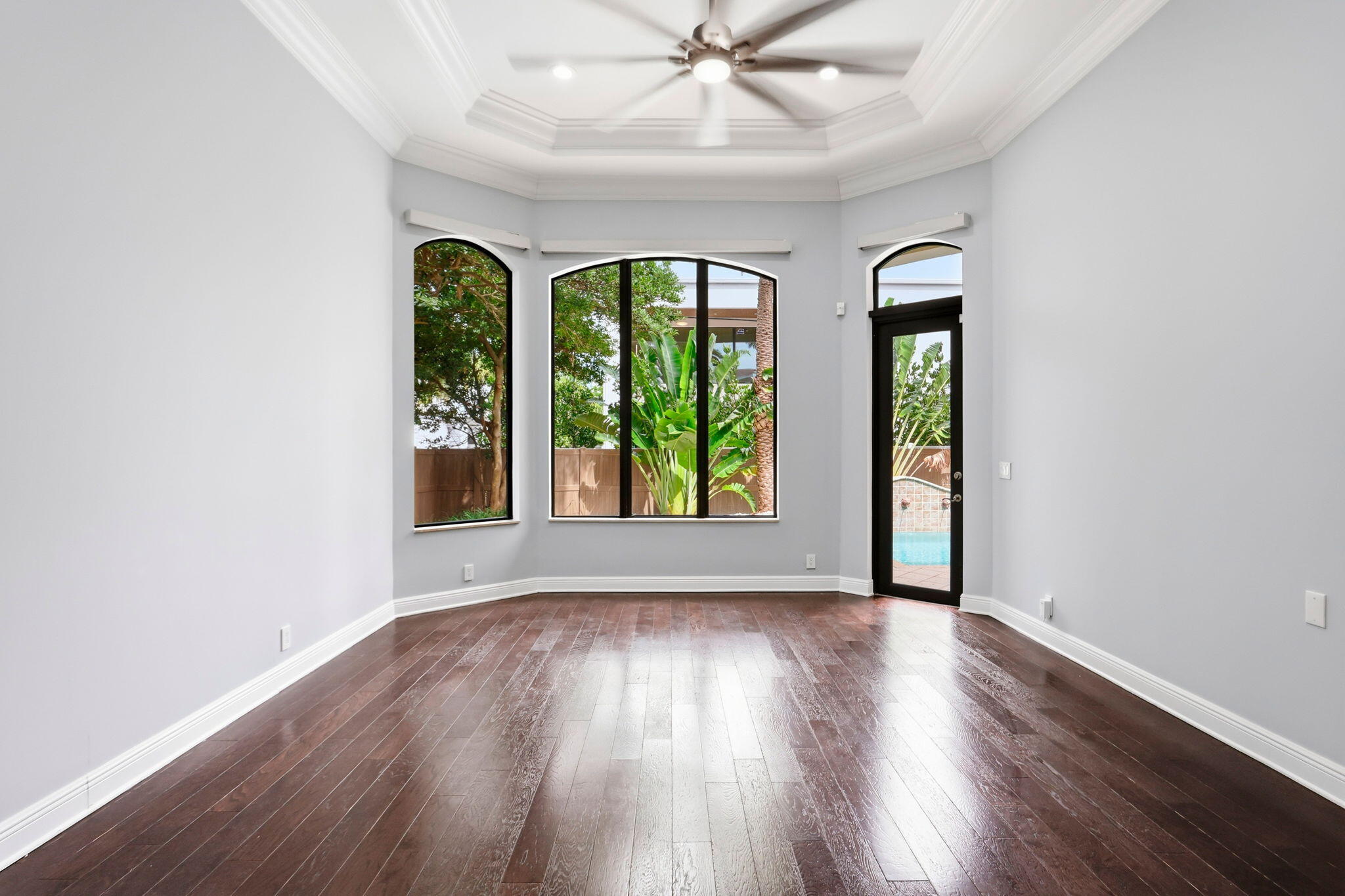 260 Northeast Wavecrest Court Boca Raton, FL 33432 - Photo 27 of 71 1st Floor Primary Bedroom