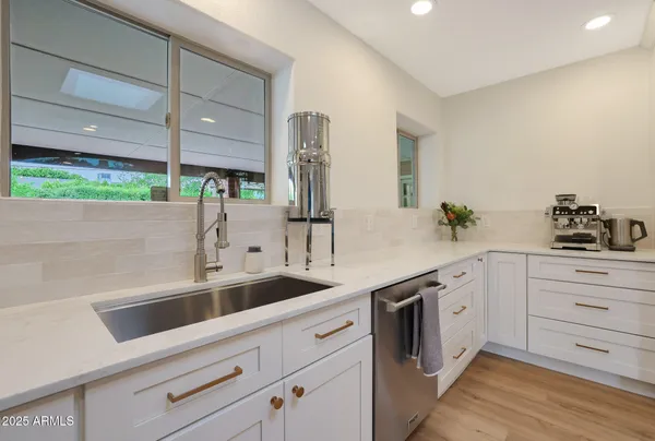 $8,000 | 2226 East Fairmount Avenue, Phoenix, AZ 85016