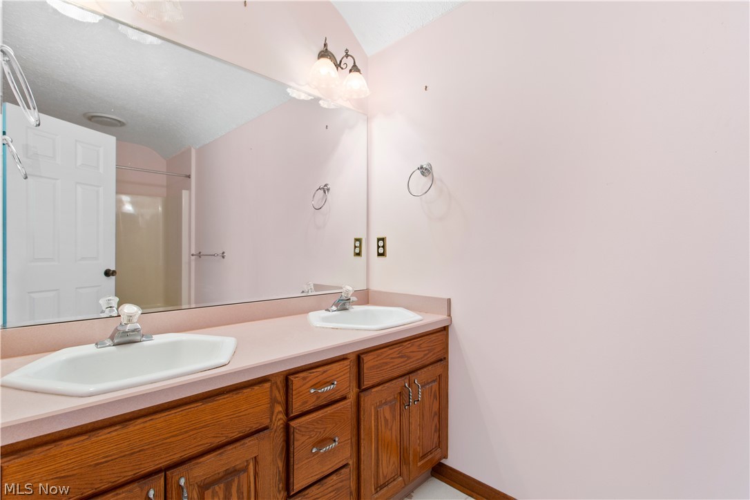 35063 Chestnut Ridge Road North Ridgeville, OH 44039 - Photo 22 of 30