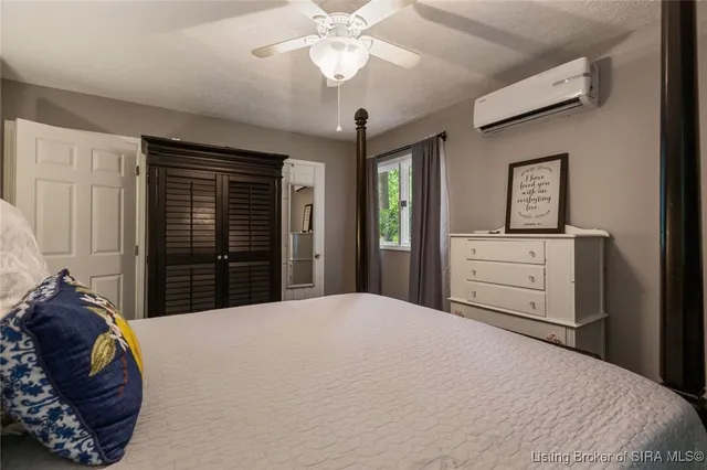 $289,900 | 3962 South Fire Lane Road, Pekin, IN 47165