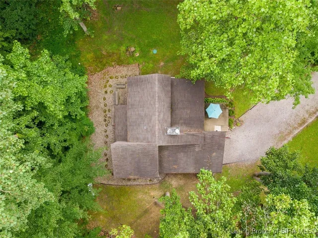 $289,900 | 3962 South Fire Lane Road, Pekin, IN 47165