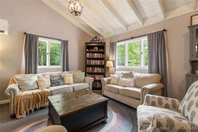 $289,900 | 3962 South Fire Lane Road, Pekin, IN 47165