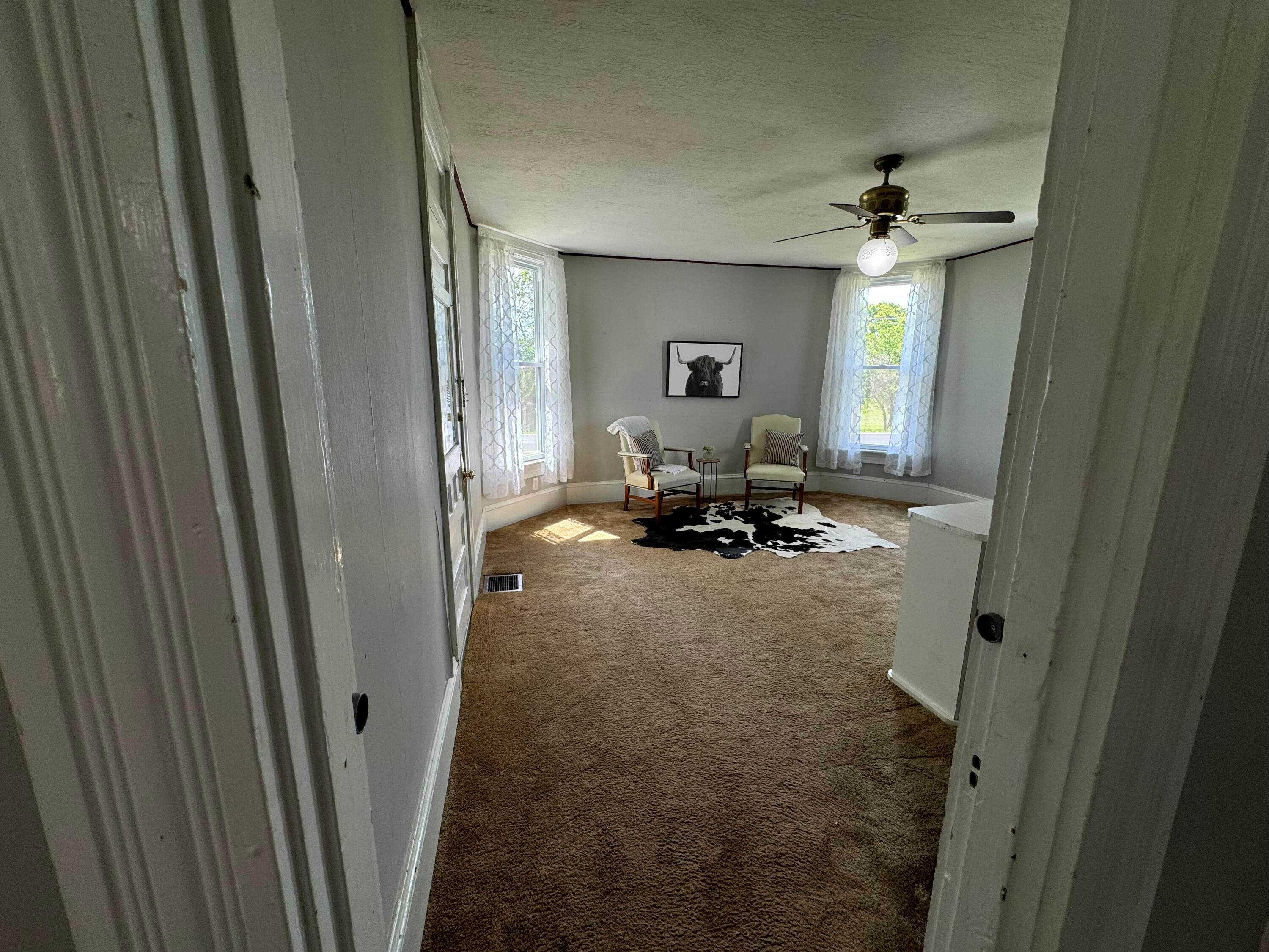9580 Dozer Road Southwest Stoutsville, OH 43154 - Photo 11 of 44 Living Room