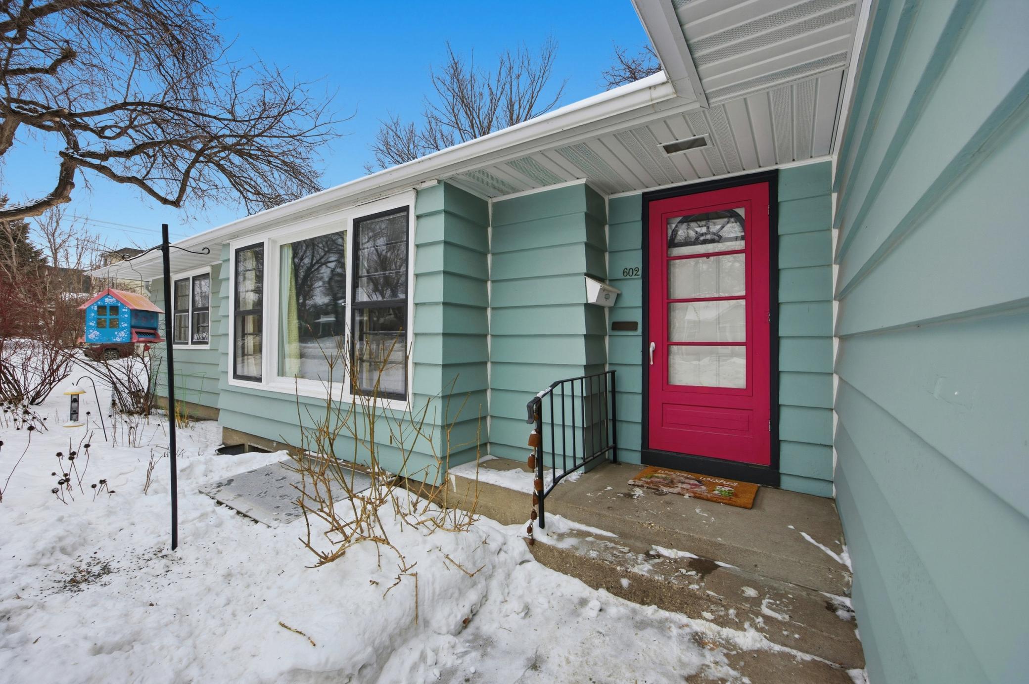 602 4th Street South Moorhead, MN 56560 - Photo 3 of 40