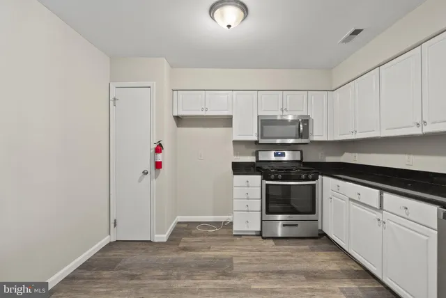 $369,900 | 506 Oliphant Lane, Mount Laurel, NJ 08054