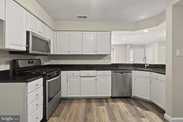 $369,900 | 506 Oliphant Lane, Mount Laurel, NJ 08054