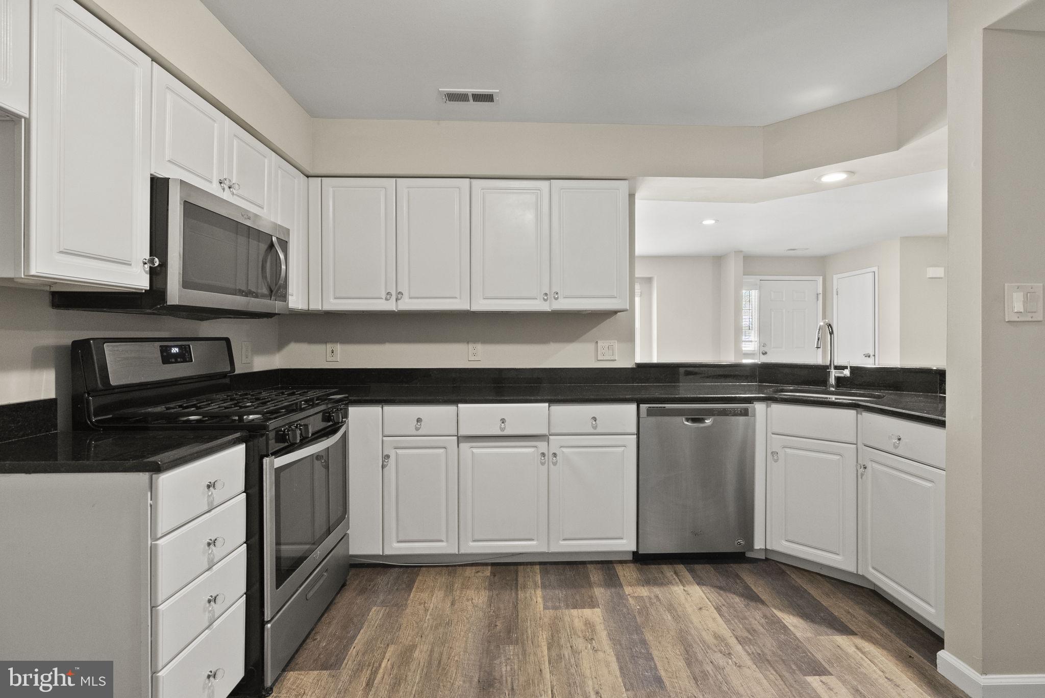 506 Oliphant Lane Mount Laurel, NJ 08054 - Photo 14 of 34