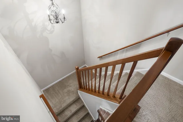 $369,900 | 506 Oliphant Lane, Mount Laurel, NJ 08054