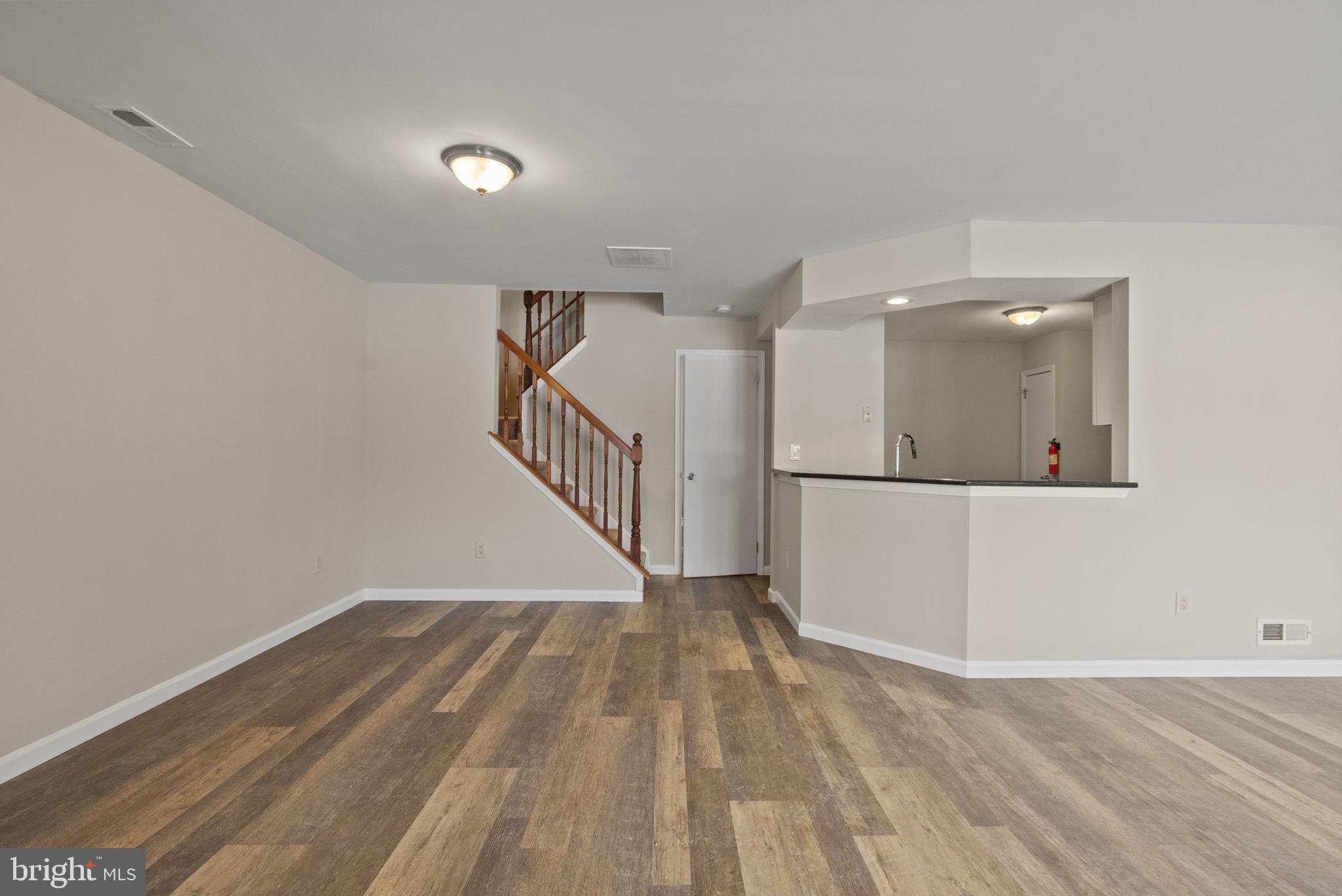 506 Oliphant Lane Mount Laurel, NJ 08054 - Photo 4 of 34