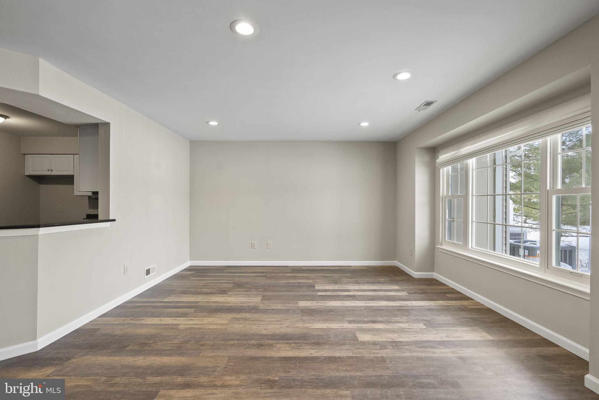 506 Oliphant Lane Mount Laurel, NJ 08054 - Photo 5 of 34