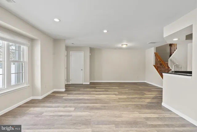 $369,900 | 506 Oliphant Lane, Mount Laurel, NJ 08054