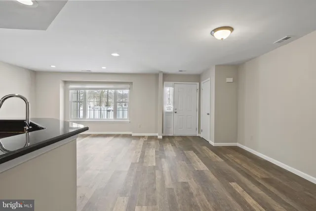 $369,900 | 506 Oliphant Lane, Mount Laurel, NJ 08054