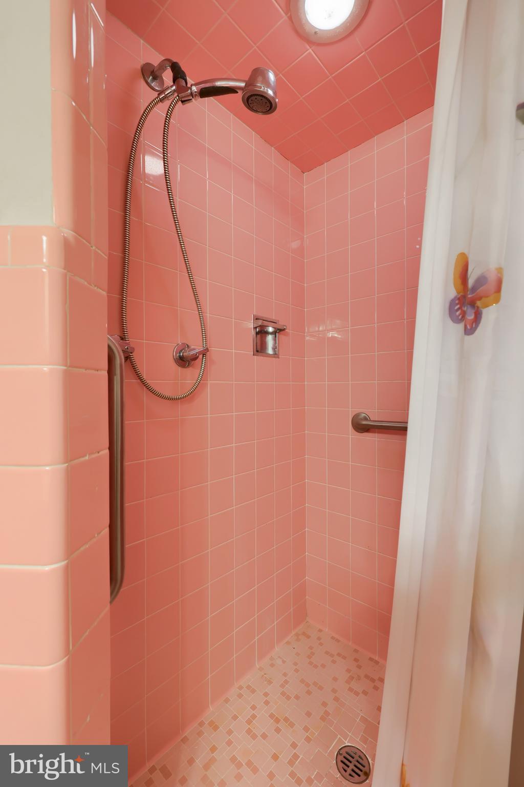 705 Carroll Road York, PA 17403 - Photo 19 of 38 Gallery Image 19