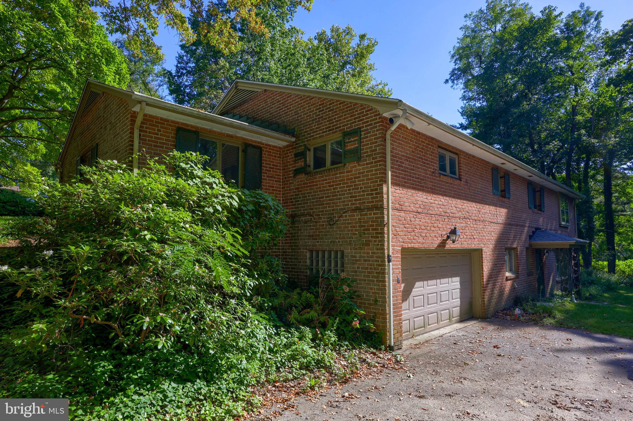 705 Carroll Road York, PA 17403 - Photo 2 of 38 Gallery Image 2