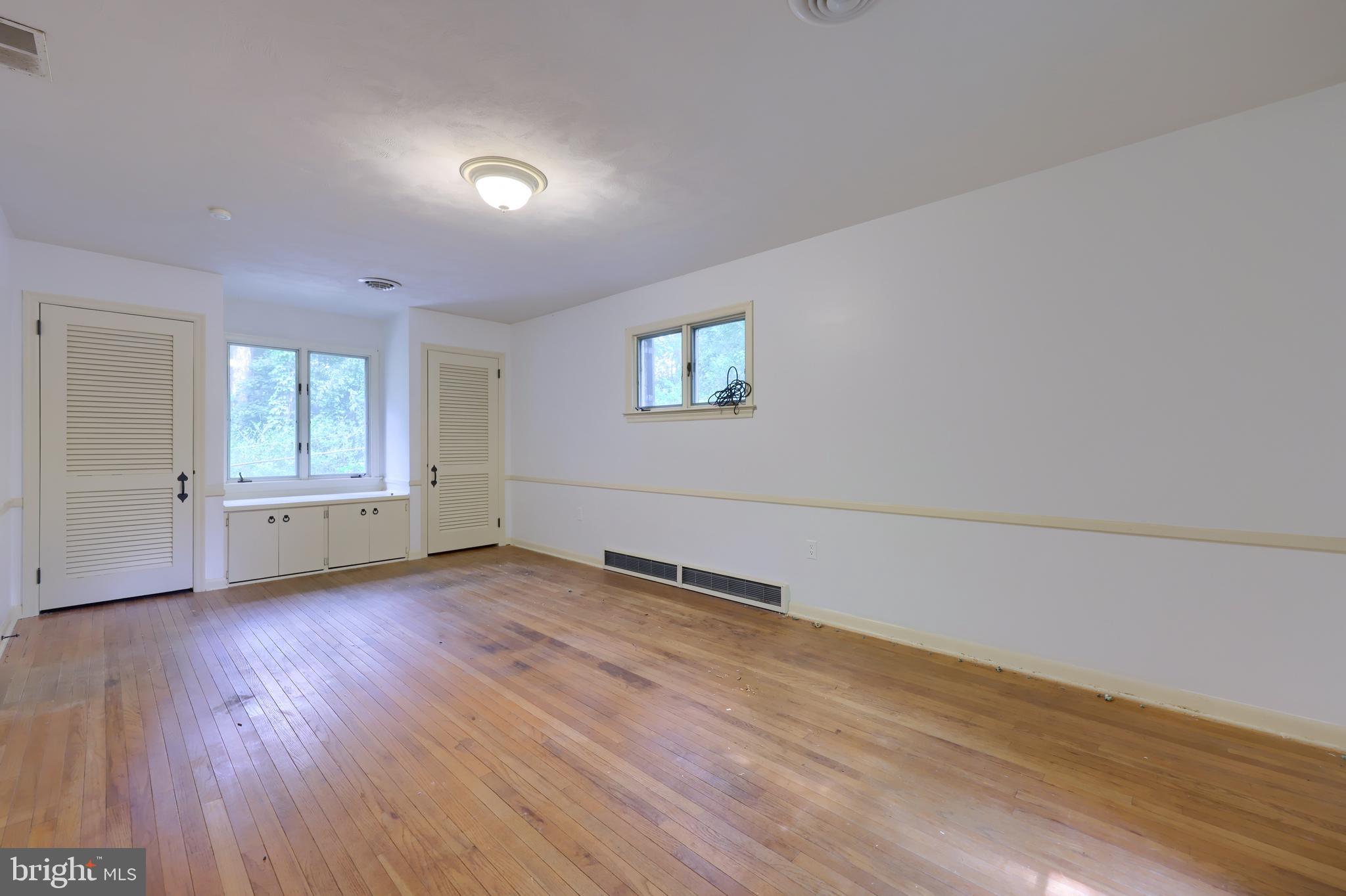 705 Carroll Road York, PA 17403 - Photo 25 of 38 Gallery Image 25
