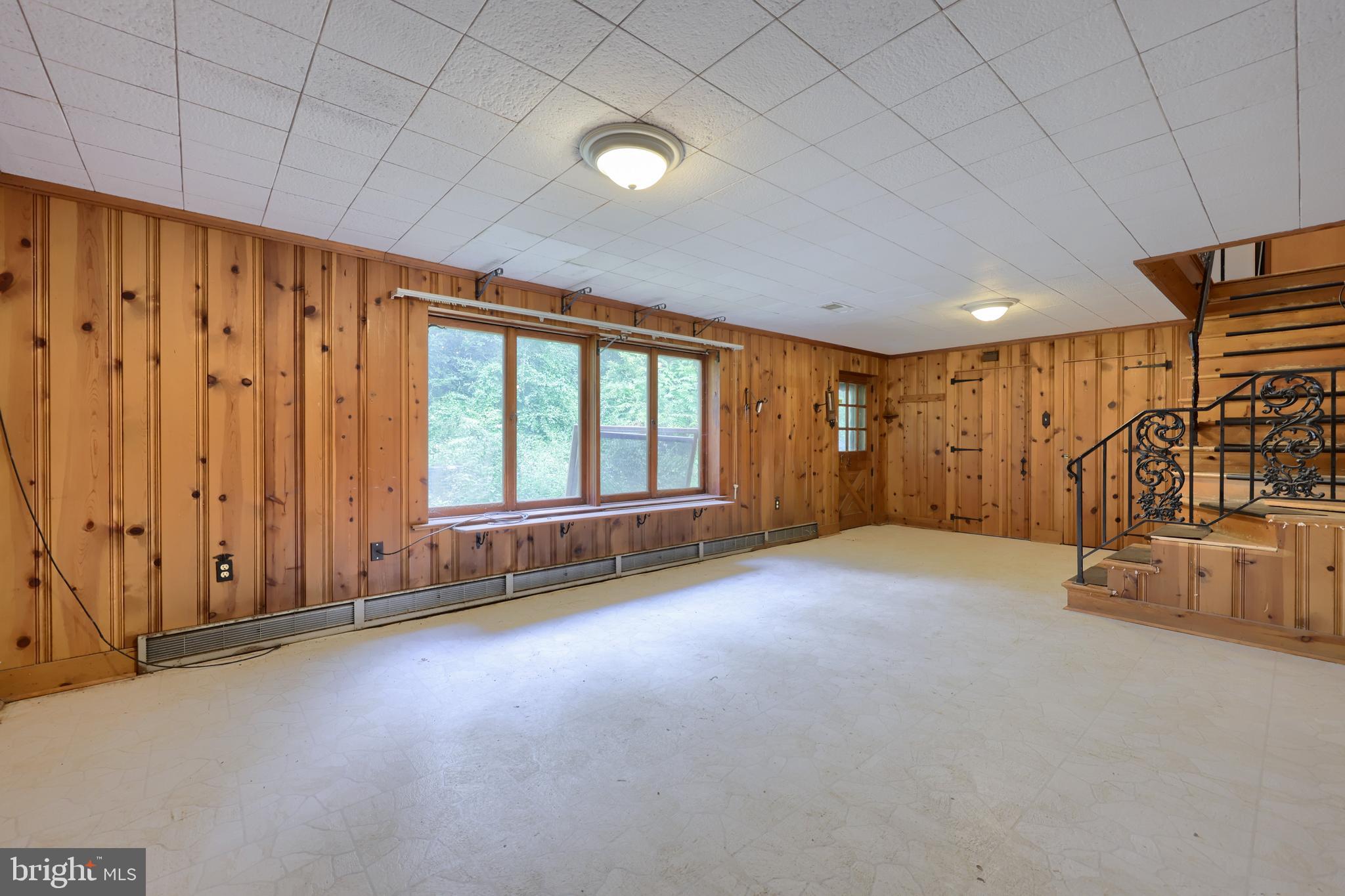 705 Carroll Road York, PA 17403 - Photo 30 of 38 Gallery Image 30